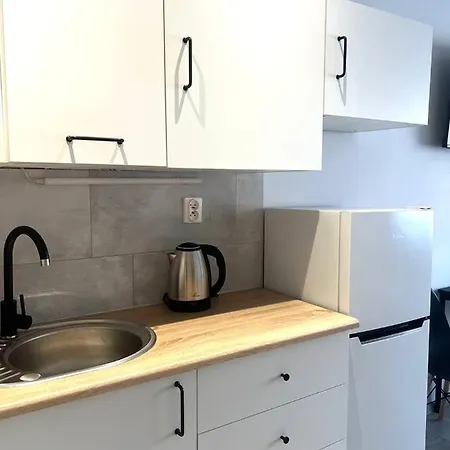 Appartement Solidarnosci, Metro, Wi-fi, Tv, Youtube - By Hik *