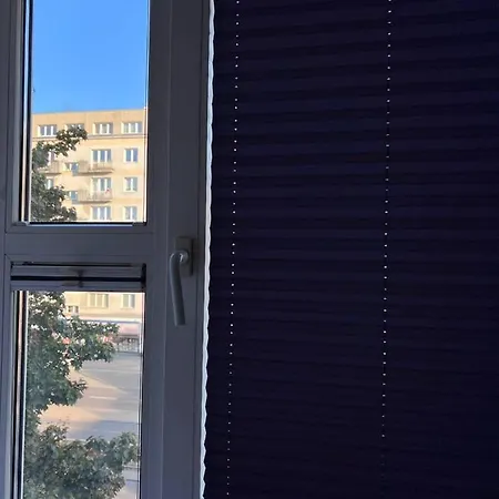 Solidarnosci, Metro, Wi-fi, Tv, Youtube - By Hik * Varšava